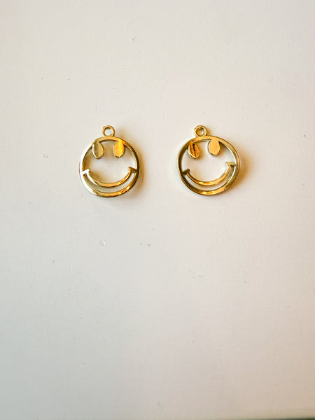 Curved Happy Face Charm