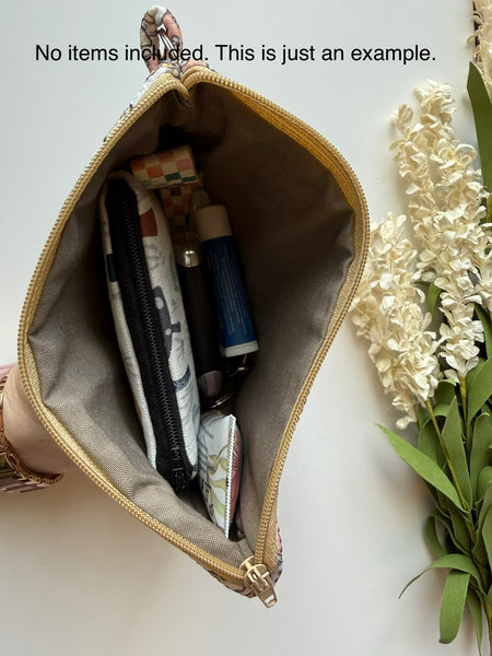 Popcorn Medium Zippered Pouch