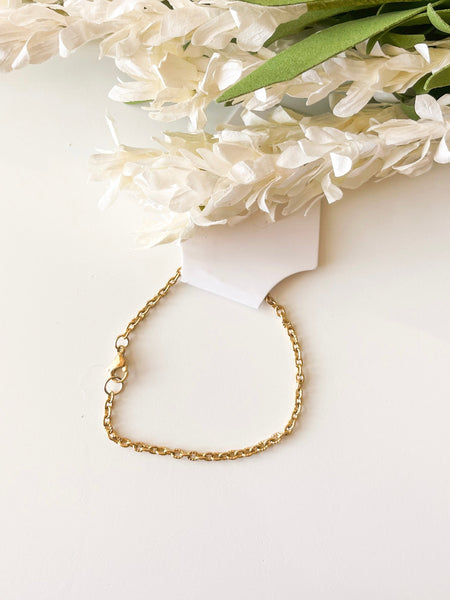 Gold chain bracelet 6.75”