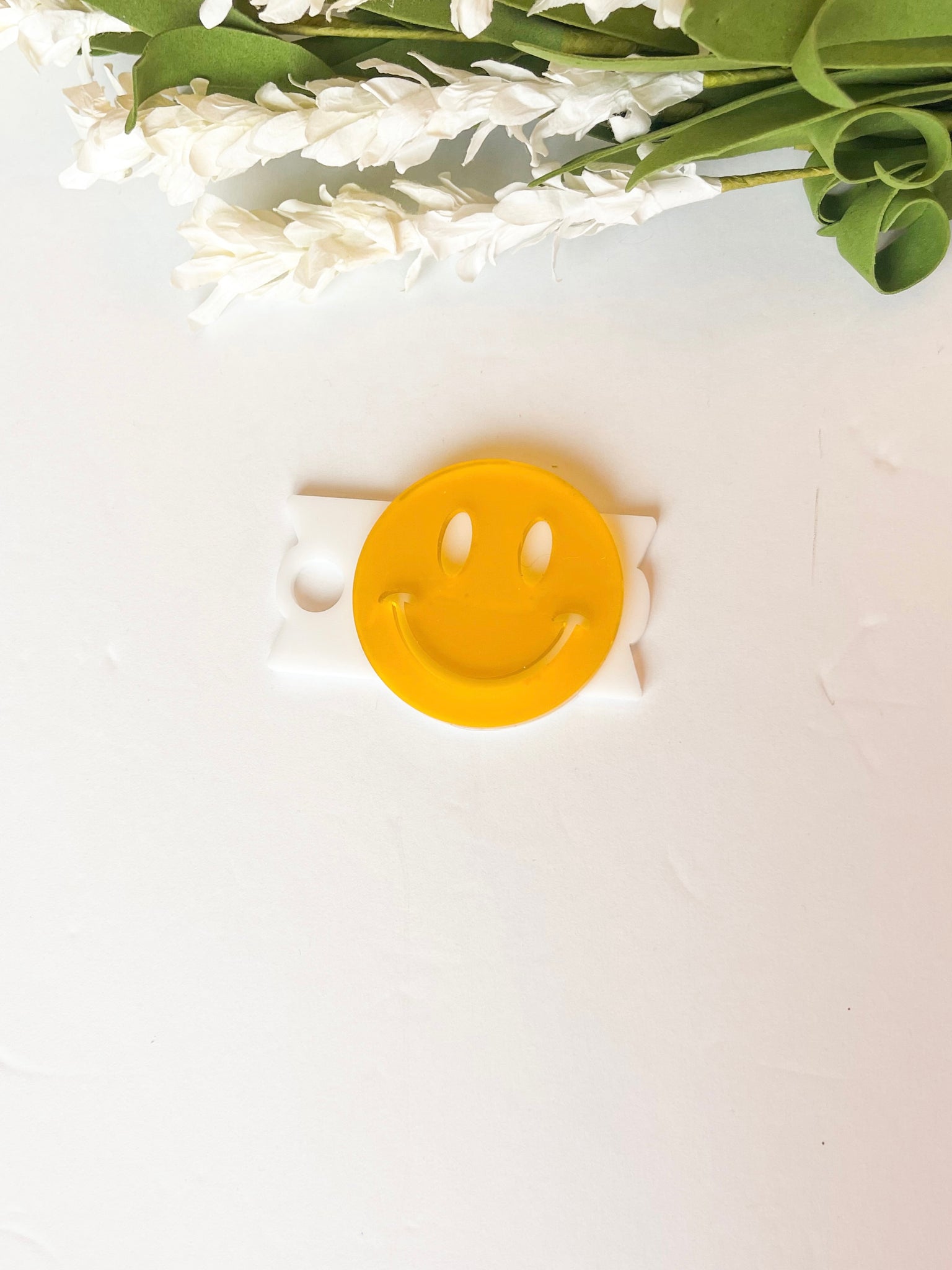 Yellow Happy Face 20/30 oz topper