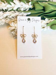 Faux Diamond Teardrops on Bows Earrings