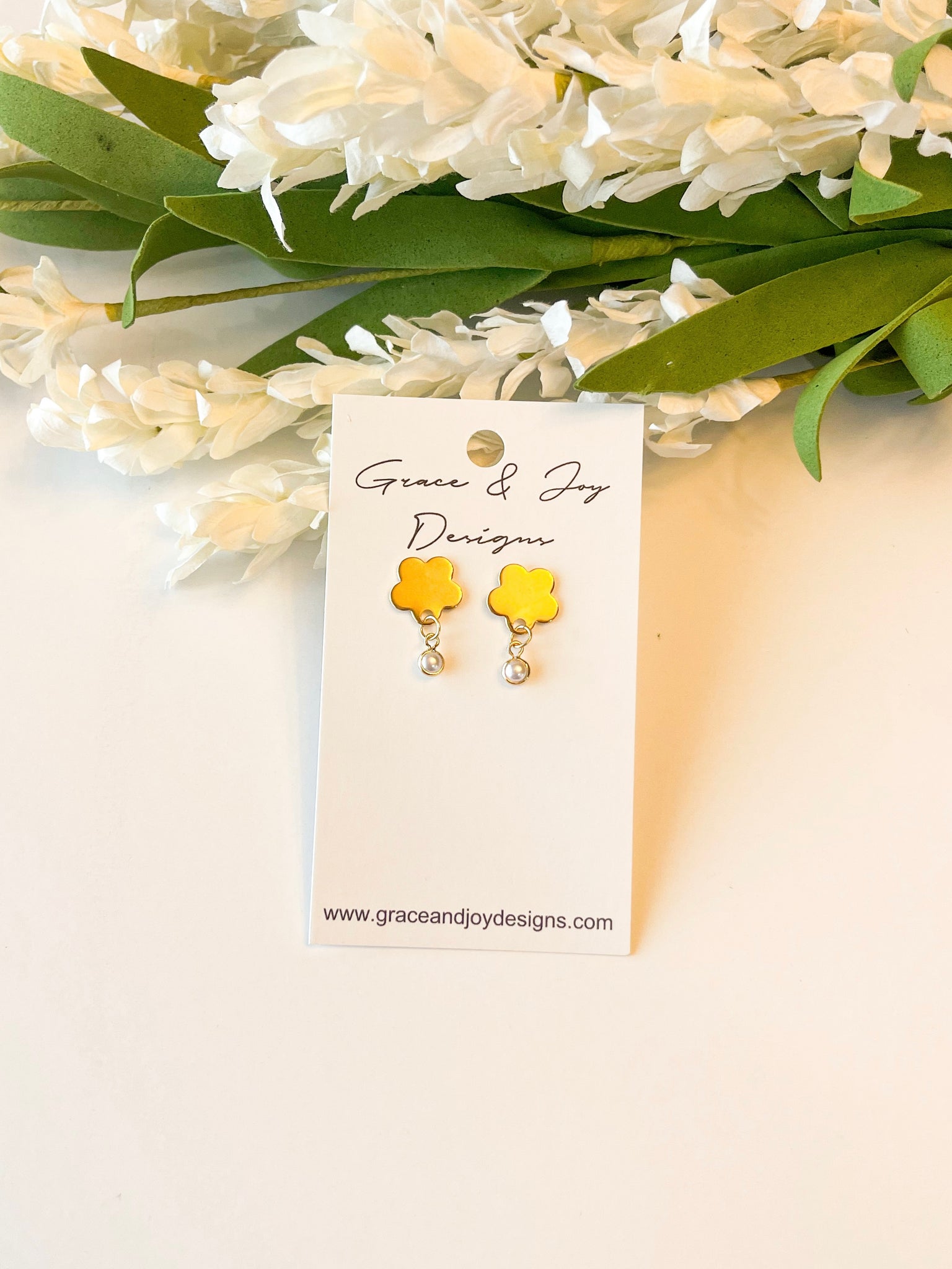 Faux Pearl Drop flower Post Earrings