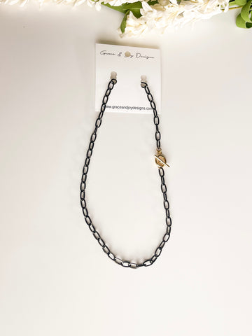 Black paperchain Necklace with gold toggle clasp 17”