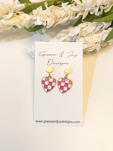 Checkered Pink Heart on Flat Circle Post Earrings