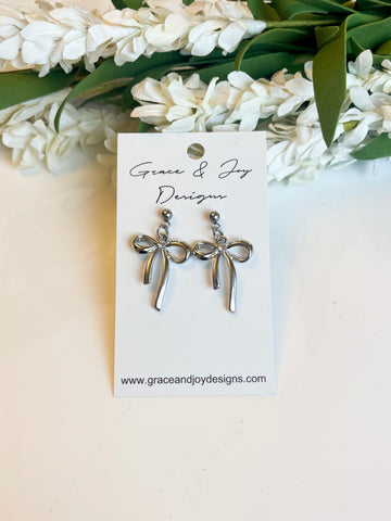 Silver Bows on Ball Stud Earrings