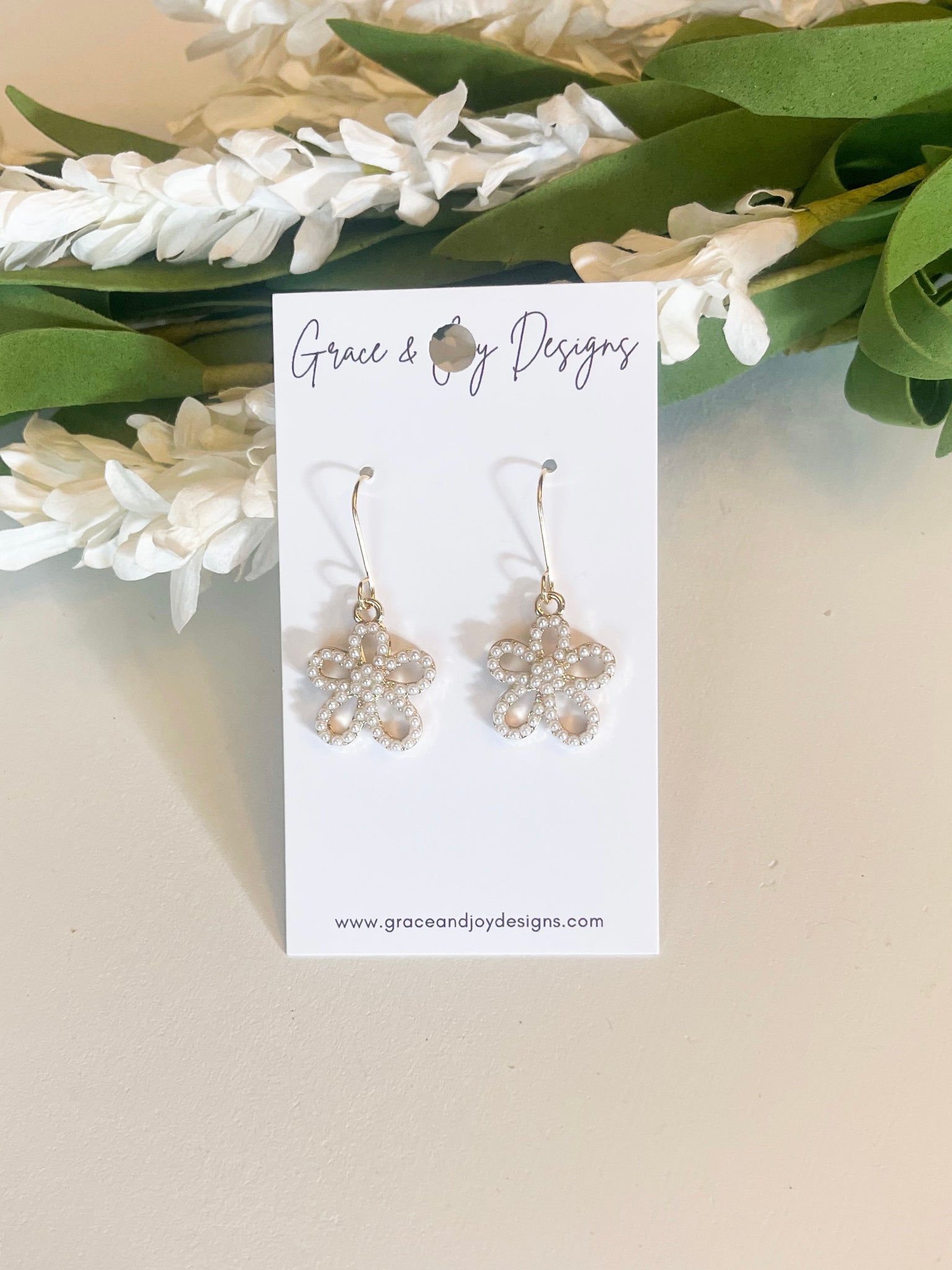 Faux Pearl Flower Earrings